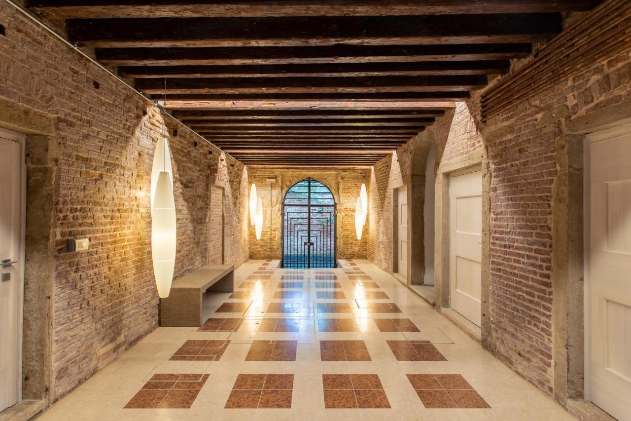 Palazzo Venere Apartments Venesia Bagian luar foto